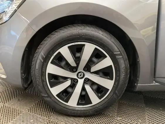 RENAULT CLIO V - voiture d'occasion - Photo 23