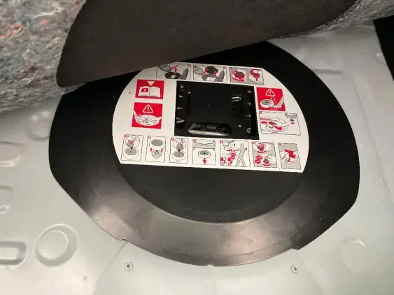 RENAULT CLIO IV - voiture d'occasion - Photo 17