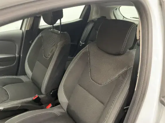 RENAULT CLIO IV - voiture d'occasion - Photo 18