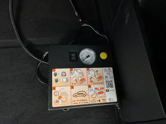 PEUGEOT 5008 II - voiture d'occasion - Photo 17