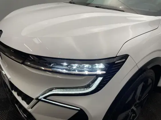 RENAULT MEGANE V - voiture d'occasion - Photo 22