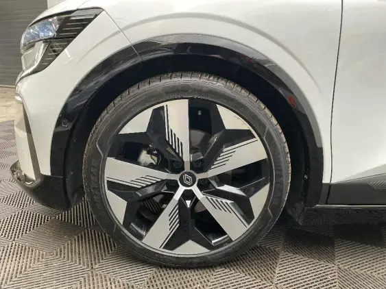 RENAULT MEGANE V - voiture d'occasion - Photo 23