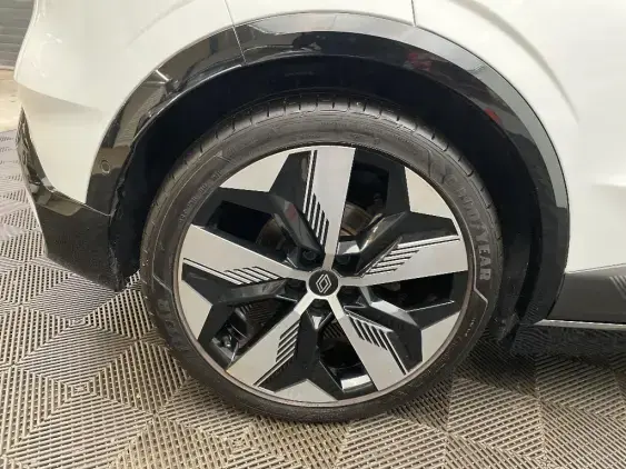 RENAULT MEGANE V - voiture d'occasion - Photo 25