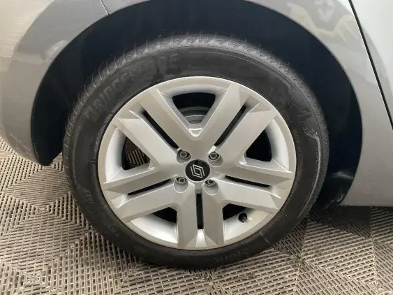 RENAULT CLIO V - voiture d'occasion - Photo 25