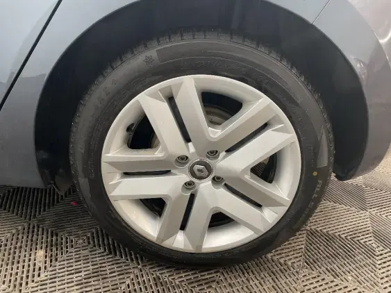 RENAULT CLIO V - voiture d'occasion - Photo 24