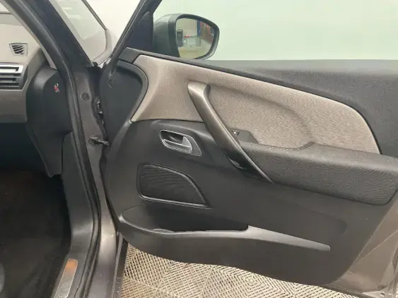 CITROEN C4 SPACETOURER I - voiture d'occasion - Photo 20