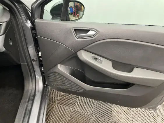 RENAULT CLIO V - voiture d'occasion - Photo 19