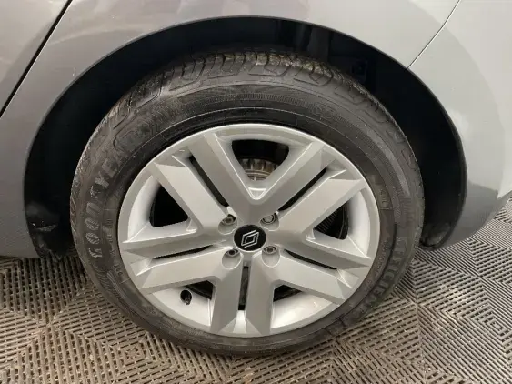 RENAULT CLIO V - voiture d'occasion - Photo 23