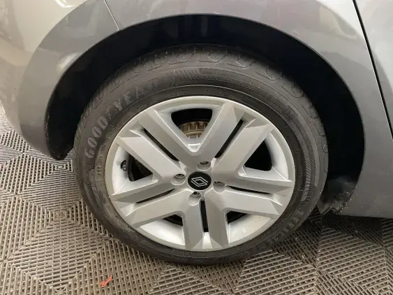 RENAULT CLIO V - voiture d'occasion - Photo 24