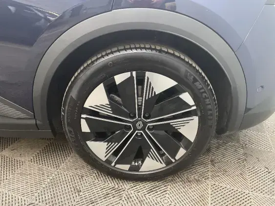 RENAULT SCENIC V ELECTRIQUE - voiture d'occasion - Photo 24