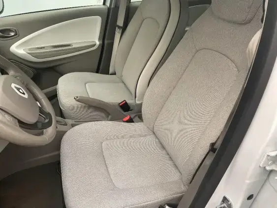 RENAULT ZOE - voiture d'occasion - Photo 18