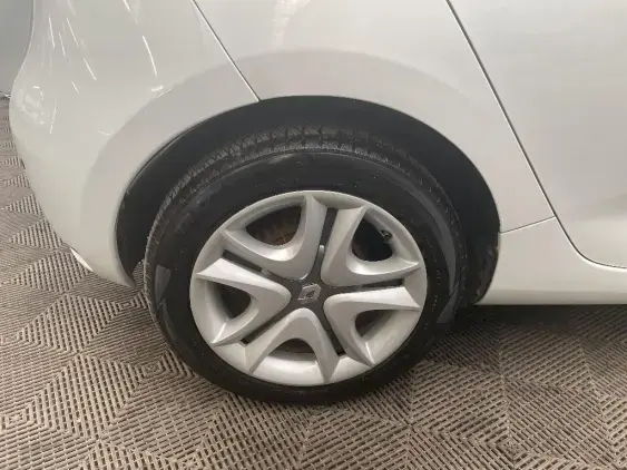 RENAULT ZOE - voiture d'occasion - Photo 25