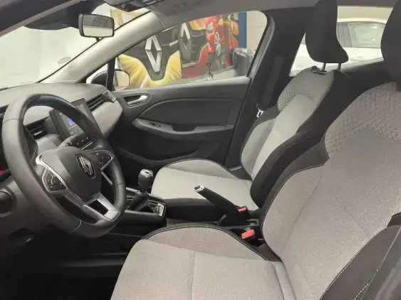 RENAULT CLIO V - voiture d'occasion - Photo 18