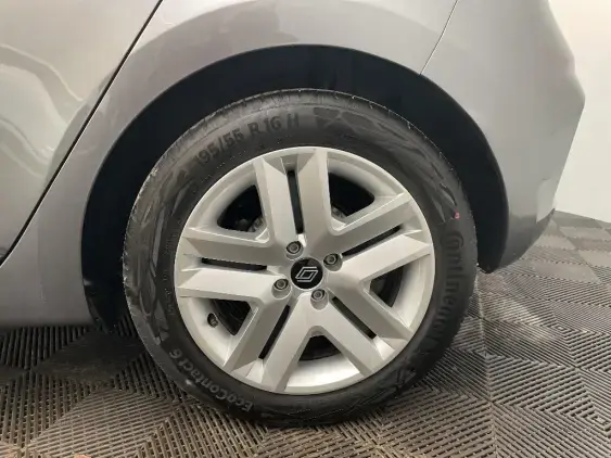 RENAULT CLIO V - voiture d'occasion - Photo 24