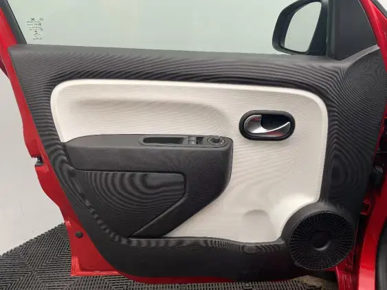 RENAULT TWINGO III - voiture d'occasion - Photo 19