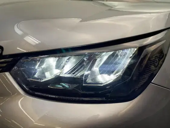 PEUGEOT 2008 II - voiture d'occasion - Photo 22