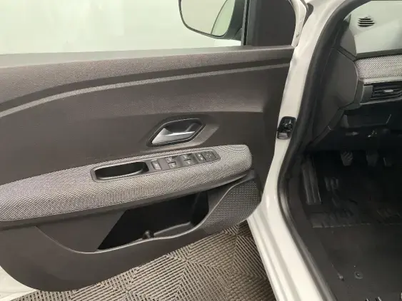 DACIA SANDERO III - voiture d'occasion - Photo 19