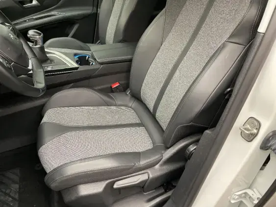 PEUGEOT 3008 II - voiture d'occasion - Photo 18