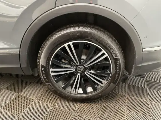 VOLKSWAGEN TIGUAN II - voiture d'occasion - Photo 24