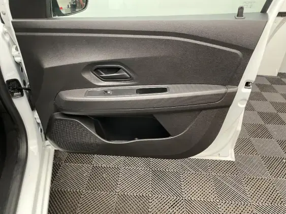 DACIA SANDERO III - voiture d'occasion - Photo 18