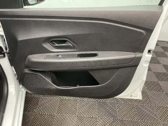 DACIA SANDERO III - voiture d'occasion - Photo 20