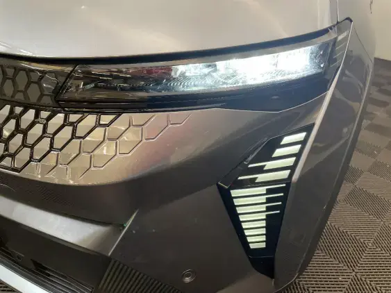 RENAULT SCENIC V ELECTRIQUE - voiture d'occasion - Photo 22