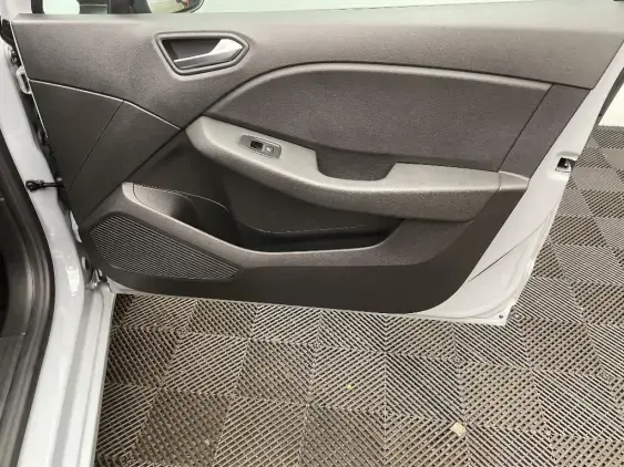 RENAULT CLIO V - voiture d'occasion - Photo 20
