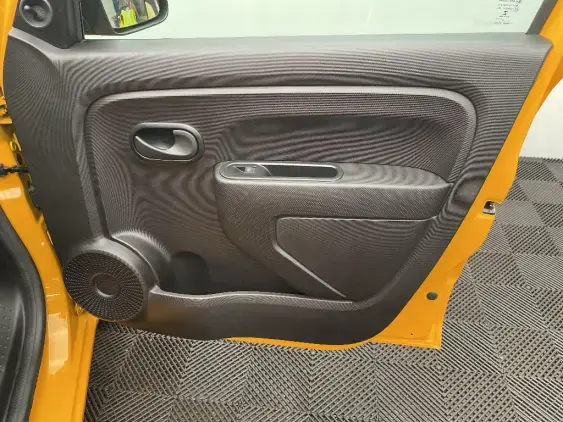 RENAULT TWINGO III - voiture d'occasion - Photo 20