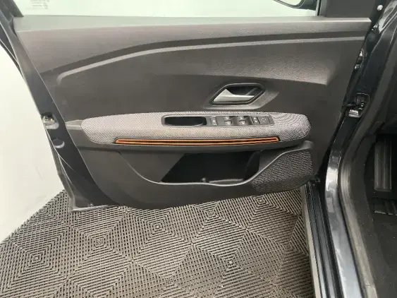 DACIA SANDERO III - voiture d'occasion - Photo 19