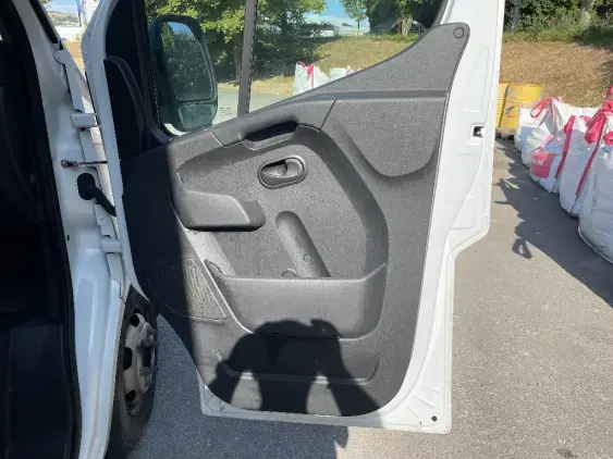 RENAULT MASTER III - voiture d'occasion - Photo 19