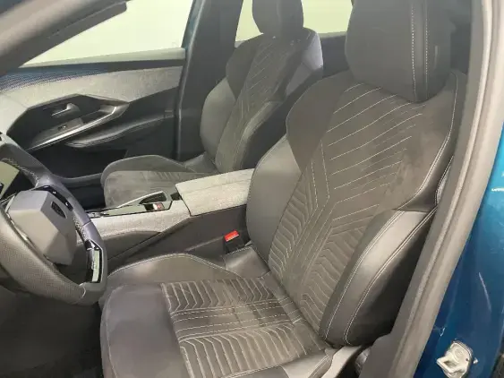 PEUGEOT 3008 ELECTRIQUE III - voiture d'occasion - Photo 18