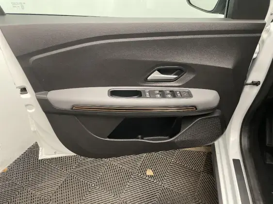 DACIA SANDERO III - voiture d'occasion - Photo 19