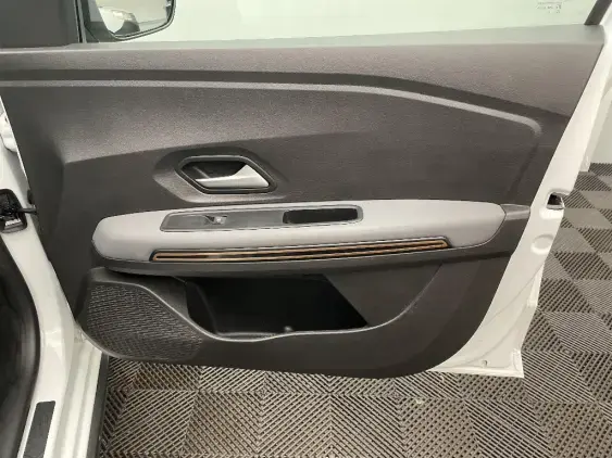 DACIA SANDERO III - voiture d'occasion - Photo 20