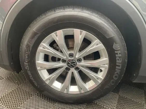 VOLKSWAGEN TIGUAN II - voiture d'occasion - Photo 23