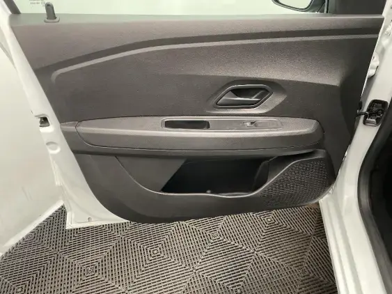 DACIA SANDERO III - voiture d'occasion - Photo 18