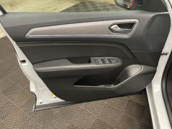 RENAULT ARKANA - voiture d'occasion - Photo 19