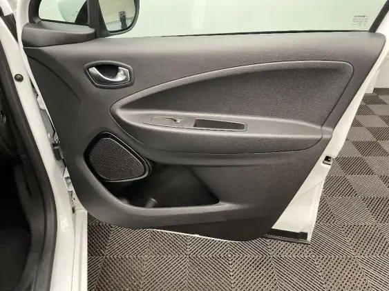 RENAULT ZOE - voiture d'occasion - Photo 19