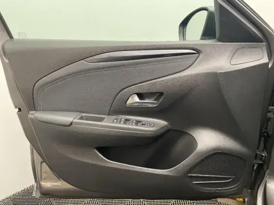 OPEL CORSA F - voiture d'occasion - Photo 19