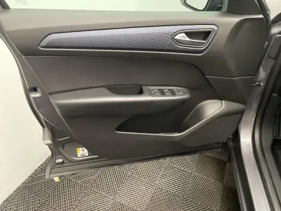 RENAULT ARKANA - voiture d'occasion - Photo 19