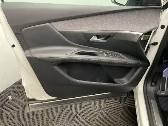 PEUGEOT 3008 II - voiture d'occasion - Photo 19