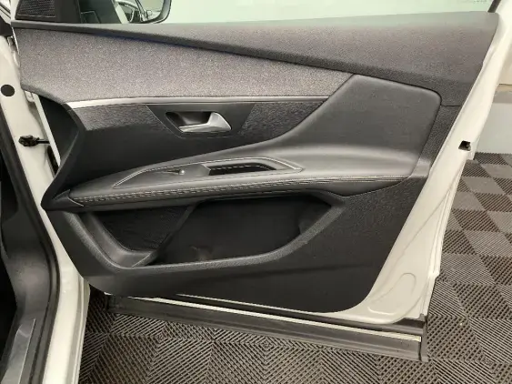 PEUGEOT 3008 II - voiture d'occasion - Photo 20
