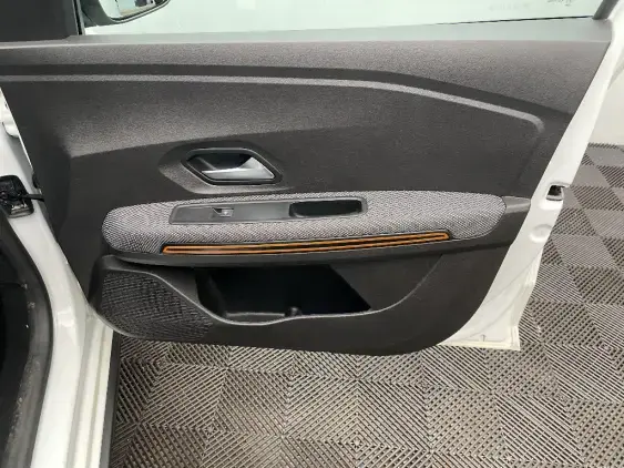 DACIA SANDERO III - voiture d'occasion - Photo 20