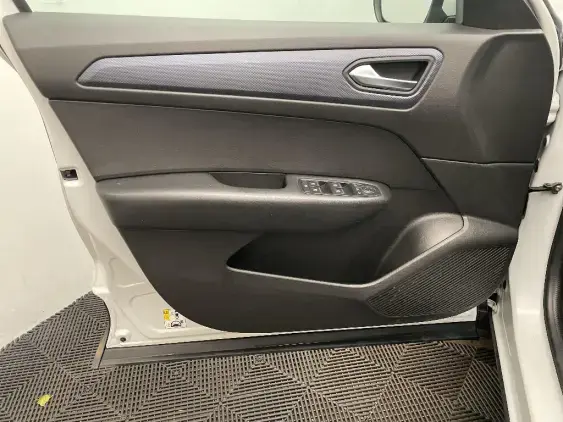 RENAULT ARKANA - voiture d'occasion - Photo 19