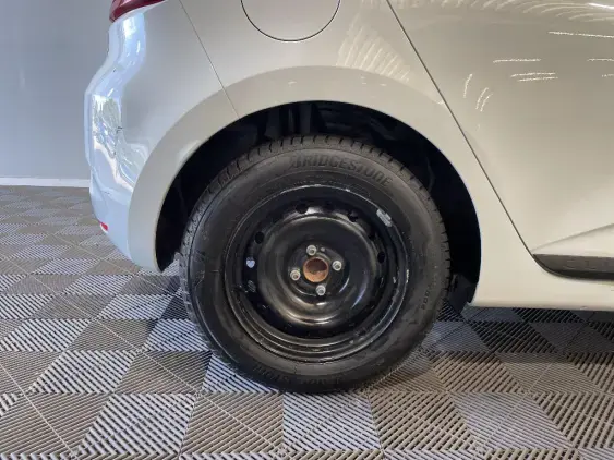 RENAULT CLIO V - voiture d'occasion - Photo 25