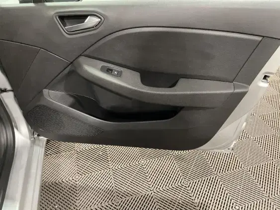 RENAULT CLIO V - voiture d'occasion - Photo 20