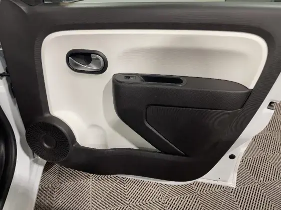 RENAULT TWINGO ELECTRIQUE III - voiture d'occasion - Photo 18