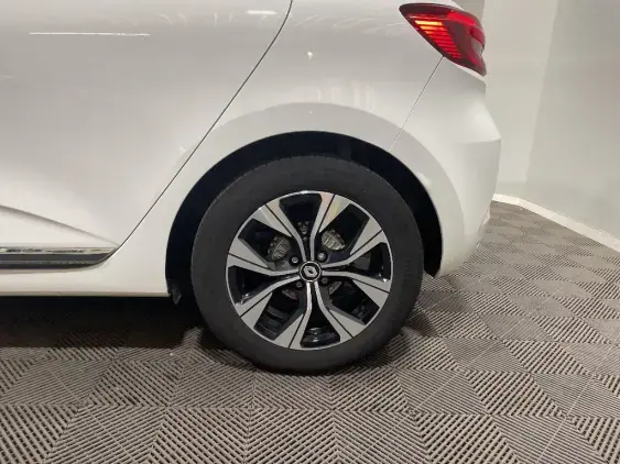 RENAULT CLIO V - voiture d'occasion - Photo 24