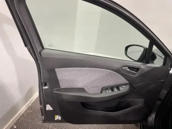 RENAULT CLIO V - voiture d'occasion - Photo 19