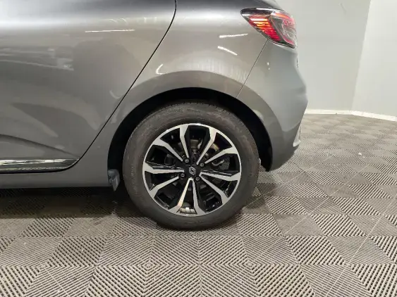 RENAULT CLIO V - voiture d'occasion - Photo 24