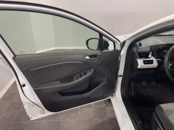 RENAULT CLIO V - voiture d'occasion - Photo 19